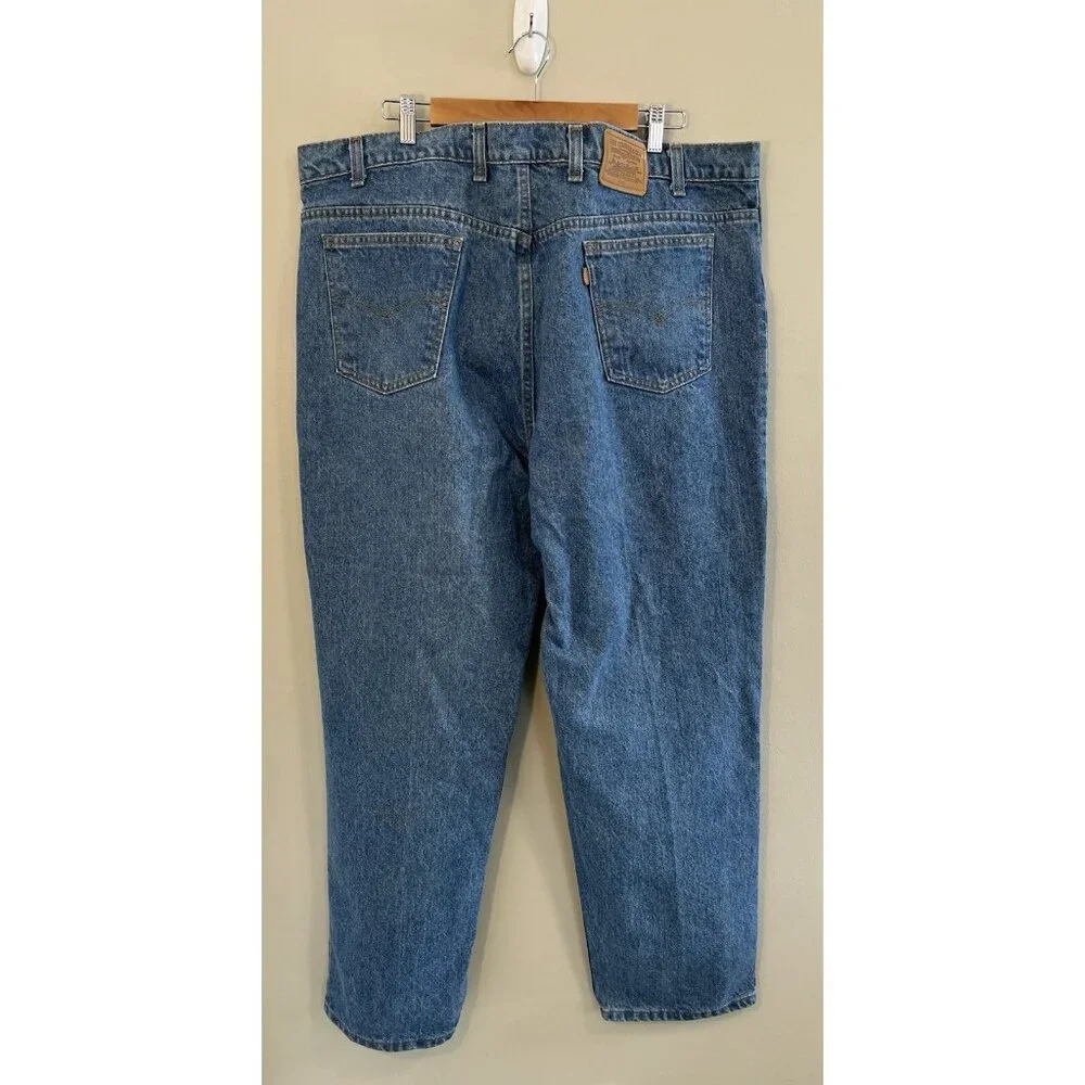 Levi’s 504 Vintage Leather‎ Tag 46 X 30, Medium Wash Relaxed Fit  (45X30 Actual)